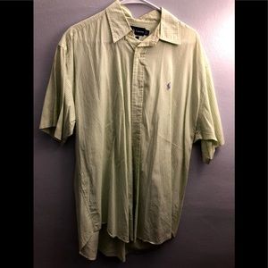 I’m selling a polo shirt!!!